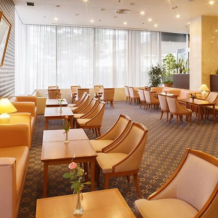 Hotel Crown Palais Shuhoku Odate Exteriör bild